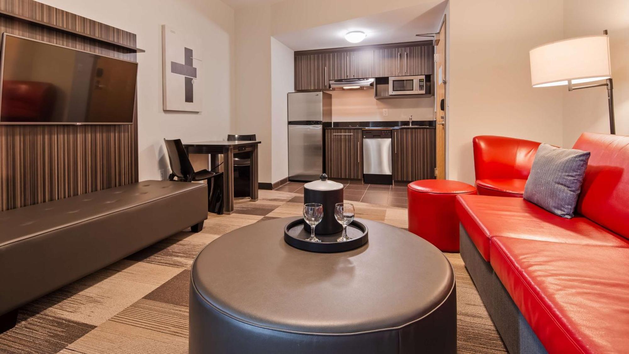 Best Western Plus Airport Inn&Suites Saskatoon Extérieur photo