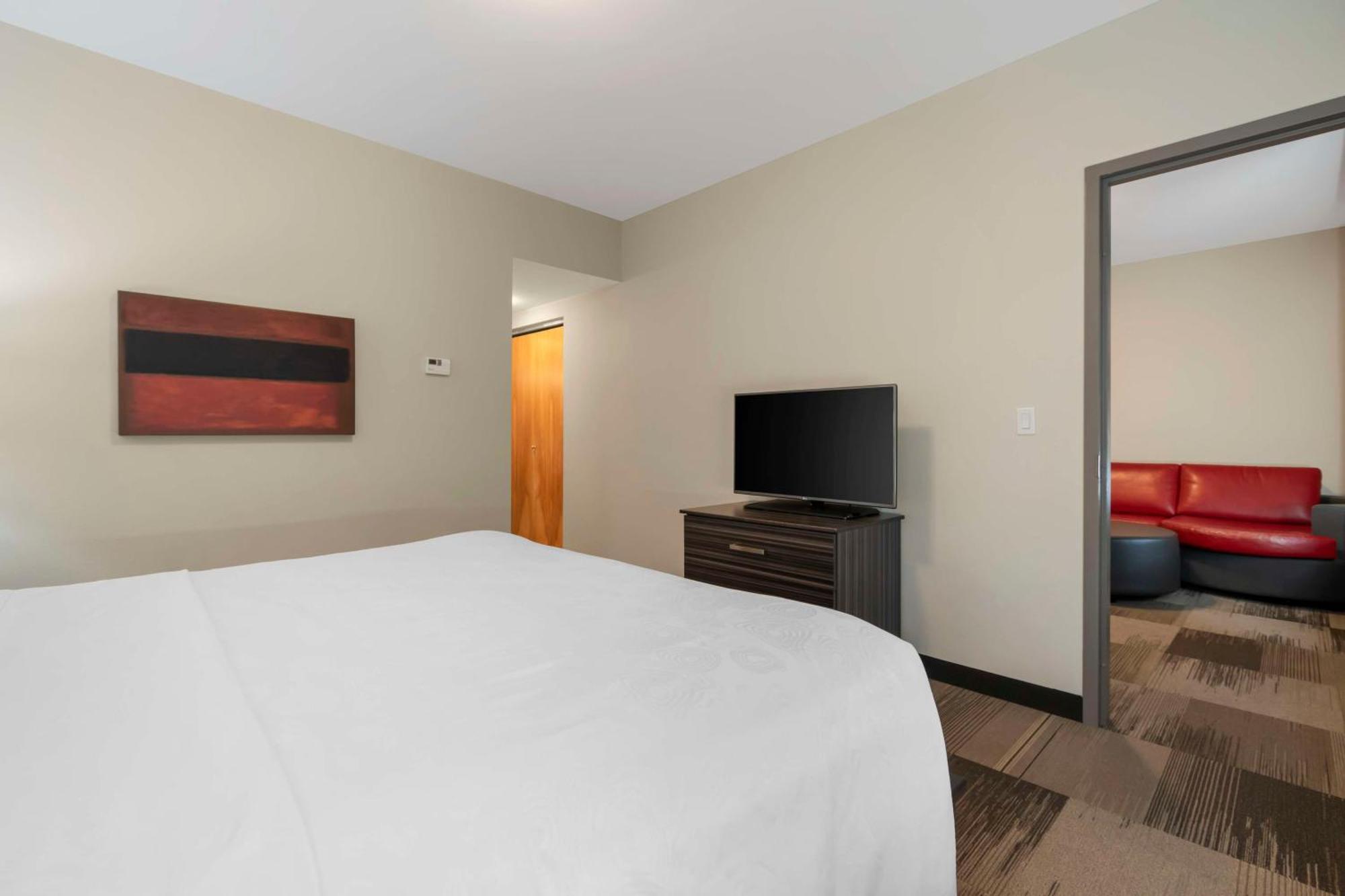 Best Western Plus Airport Inn&Suites Saskatoon Extérieur photo