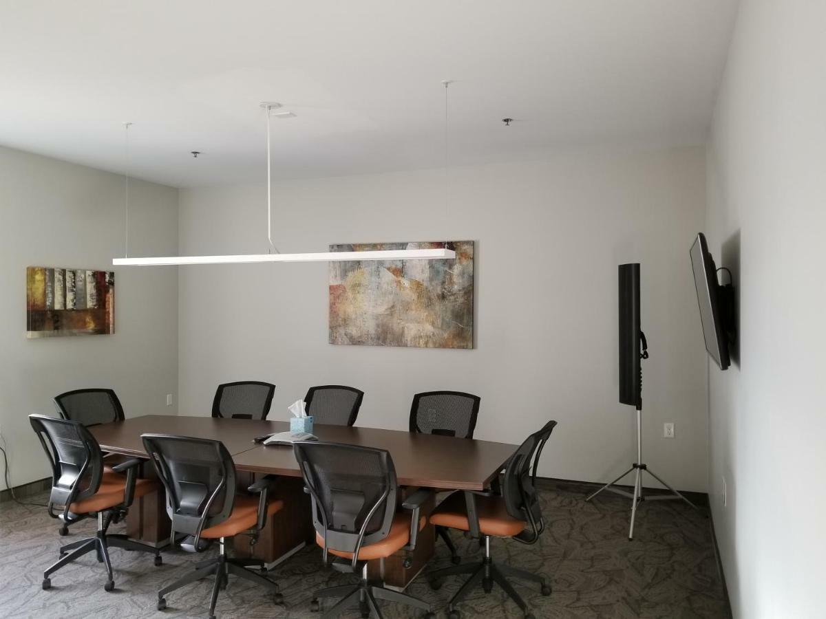Best Western Plus Airport Inn&Suites Saskatoon Extérieur photo